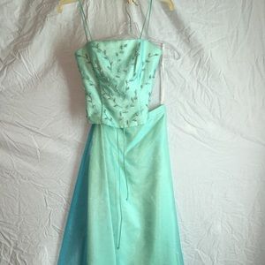 Very elegant pageant/ prom dress